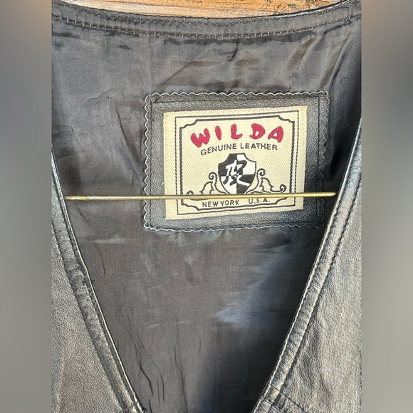 Wilda NY Vest Mens L Black Leather Motorcycle Moto Unisex Biker Pockets - Picture 2 of 6
